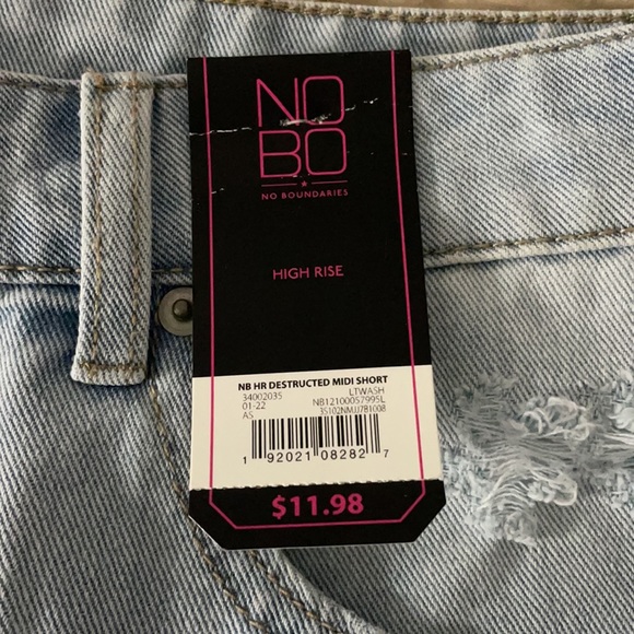 Light Distressed High Waist Shorts NWT - Picture 3 of 4